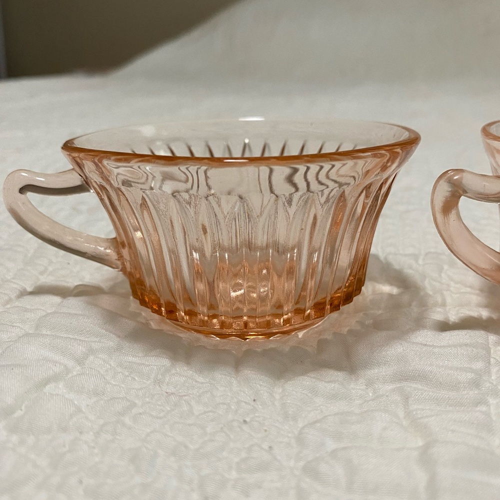 Elegant Pink Depression Glass Teacup Set of 4. 
Manufactured by Anchor Hocking. - Picture 8 of 8